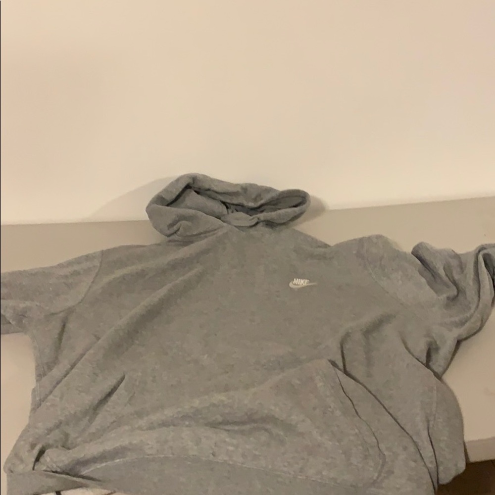 GREY NIKE JOGGING OUTFIT